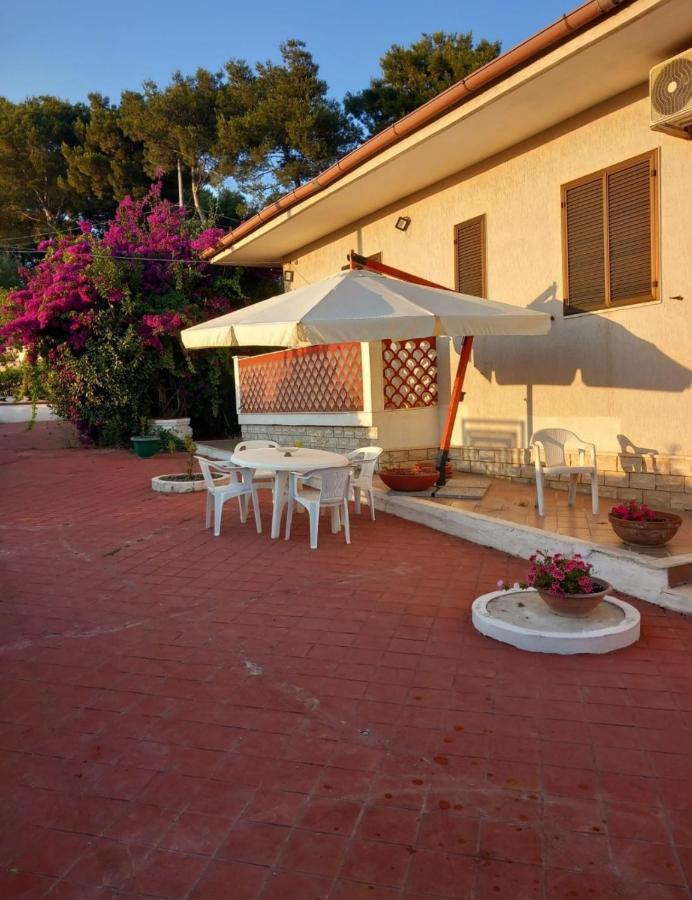 Villa Ada Leporano Bagian luar foto