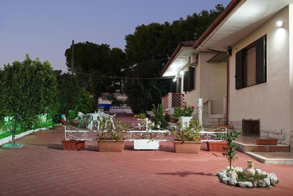 Villa Ada Leporano Bagian luar foto